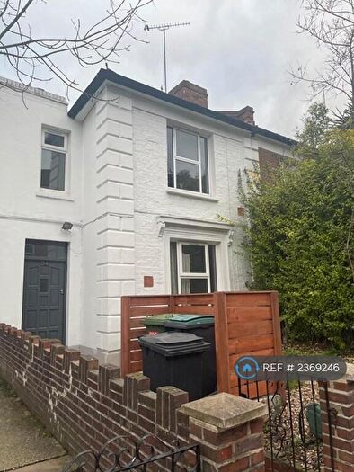 4 Bedroom Terraced House To Rent In Park Road, London, N8