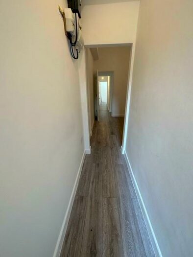 1 Bedroom Flat To Rent In Holly Lane, Goodmayes, IG3