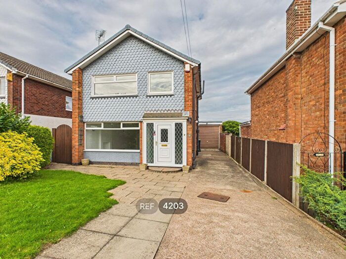 3 Bedroom Detached House To Rent In Rydal Drive, Nottingham, NG15