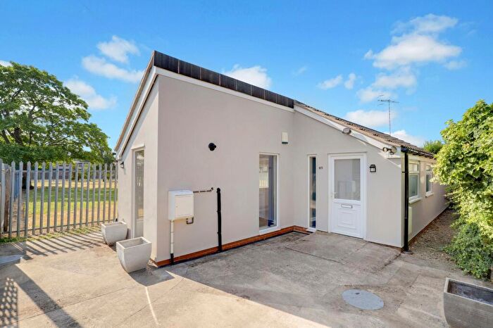 1 Bedroom Detached Bungalow For Sale In Squires Avenue, Nottingham, NG6