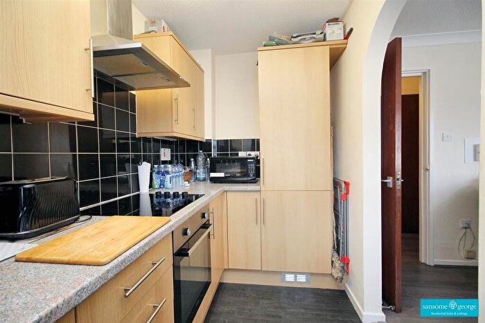 1 Bedroom Retirement Property For Sale In Gordon Palmer Court, Reading, RG30