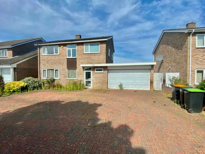 Houses to rent in Charnwood Avenue, MK41, Bedford
