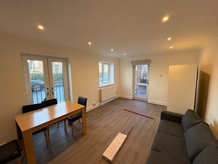 1 Bedroom Flat To Rent In Albert Road, London, E16