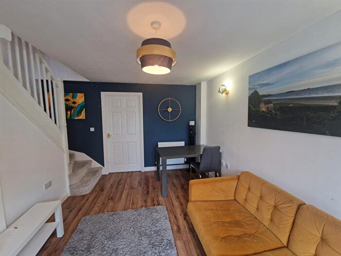 2 Bedroom Terraced House To Rent In Heol Y Gwartheg, Gowerton, SA4