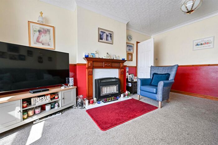 2 Bedroom Semi-Detached Bungalow For Sale In Tunbrook Avenue, Grimsargh, Preston, PR2