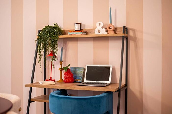 1 Bedroom Flat For Sale In Bermondsey Heights, South Bermondsey, SE15