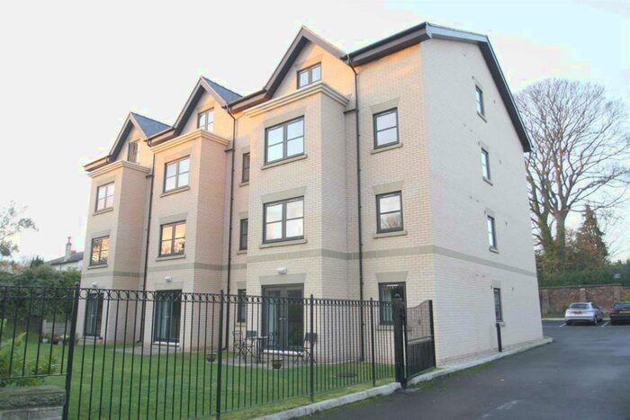 2 Bedroom Flat To Rent In Hawthorn House, SK9