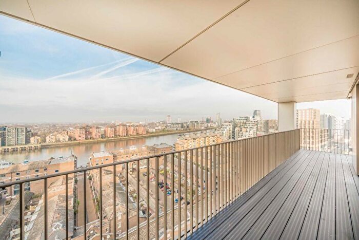 2 Bedroom Flat To Rent In York Place, Battersea, SW11