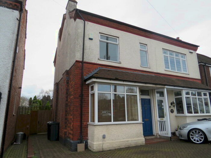 3 Bedroom Semi-Detached House To Rent In Jockey Road, Boldmere, B73