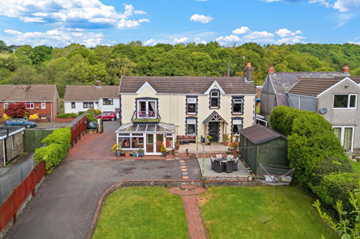 4 Bedroom Detached House For Sale In Heol Myddfai, Felindre, Swansea, SA5