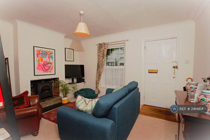 2 Bedroom End Of Terrace House To Rent In Herts, Berkhamsted, HP4