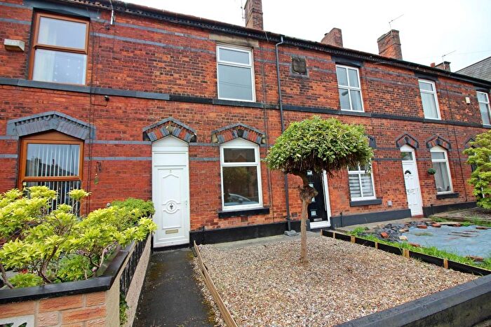 3 Bedroom Terraced House To Rent In Harvey Street, Bury, BL8