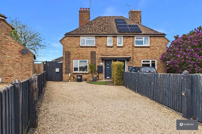 3 Bedroom Semi Detached House For Sale In Burnham Place, Syresham, NN13