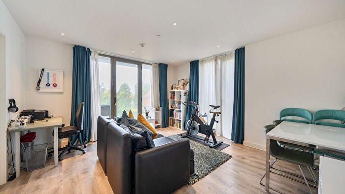 1 Bedroom Flat For Sale In Heritage Lane, London, London, NW6