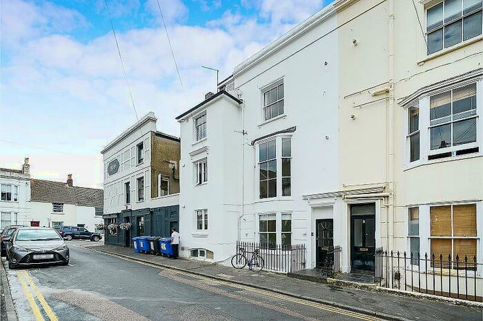 1 Bedroom Flat To Rent In Clarendon Place, Brighton, BN2