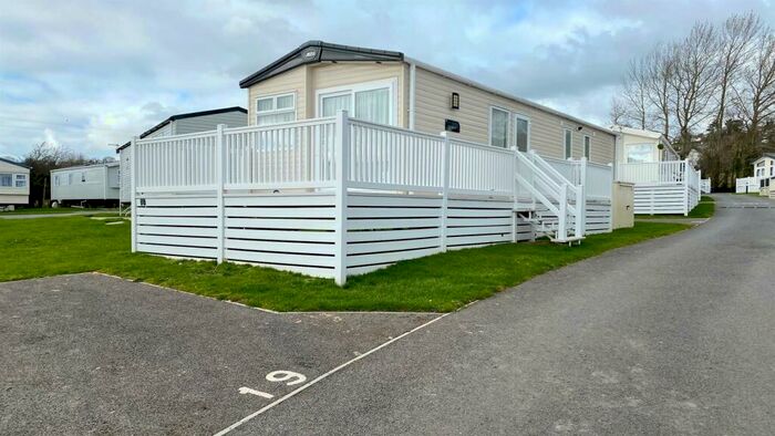 3 Bedroom Park Home For Sale In Ashford, EX31