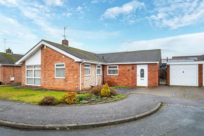 2 Bedroom Detached Bungalow For Sale In Simdims, Cranfield, MK43