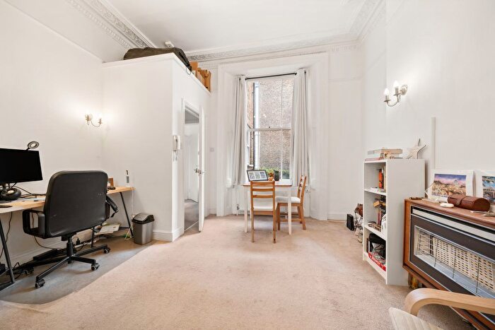 Studio To Rent In Colville Road, Notting Hill, W11