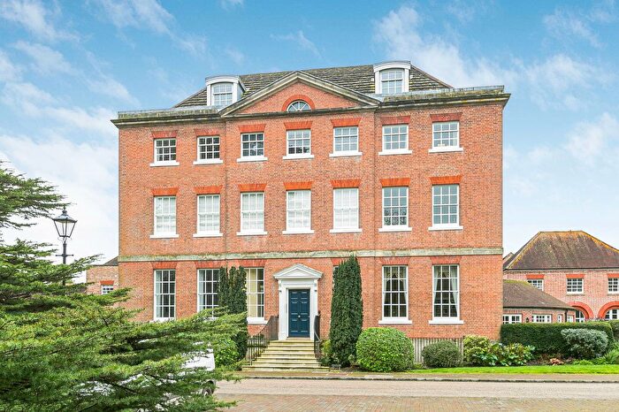 2 Bedroom Penthouse For Sale In Springfield Park, North Parade, Horsham., RH12