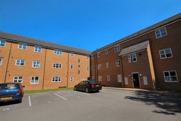 2 Bedroom Apartment To Rent In Tai Maes, Mold, Flintshire, CH7