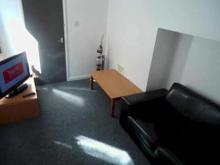 1 Bedroom Flat To Rent In Beverley Road, Hull HU5