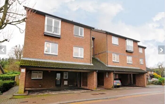 Studio To Rent In Abbeyfields Close, Park Royal, NW10