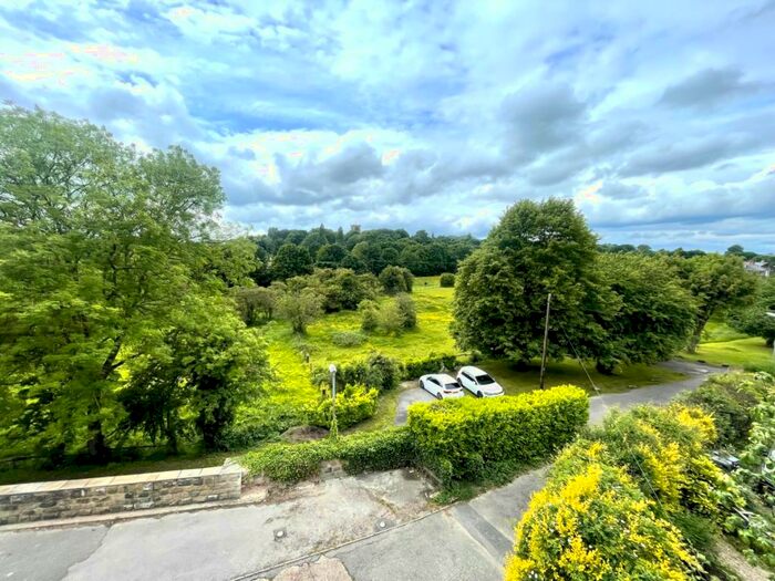 4 Bedroom Detached House For Sale In Cliff Road, Darfield, Barnsley, S73
