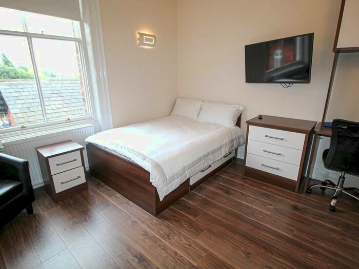 Studio To Rent In Clarendon Road, Leeds, LS2