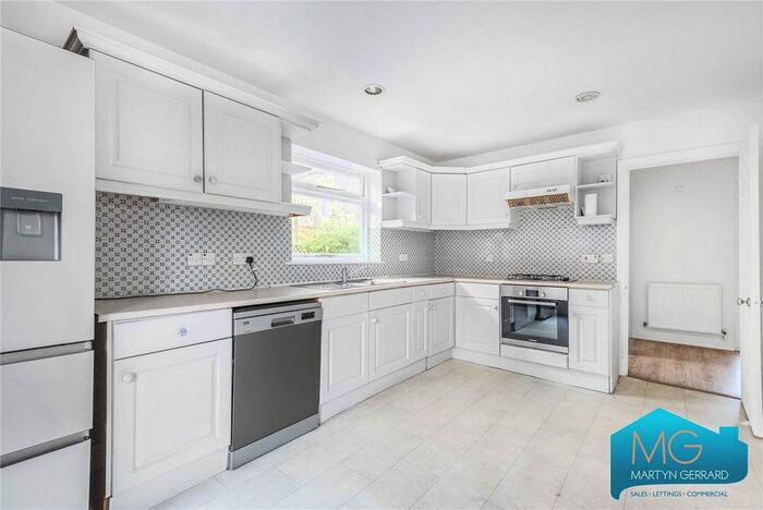 3 Bedroom Semi-Detached House To Rent In Haringey Park, Crouch End, London, N8