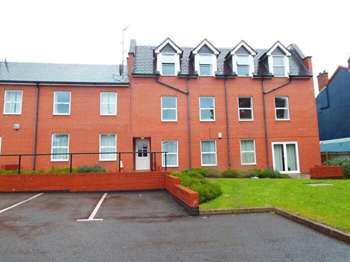 2 Bedroom Flat For Sale In Chapter Court, Heeley Road, Selly Oak, Birmingham, B29