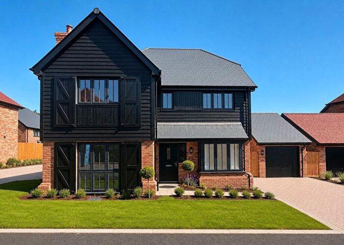 4 Bedroom Detached House For Sale In Seymour Road, Rainham, Gillingham, Kent., ME8