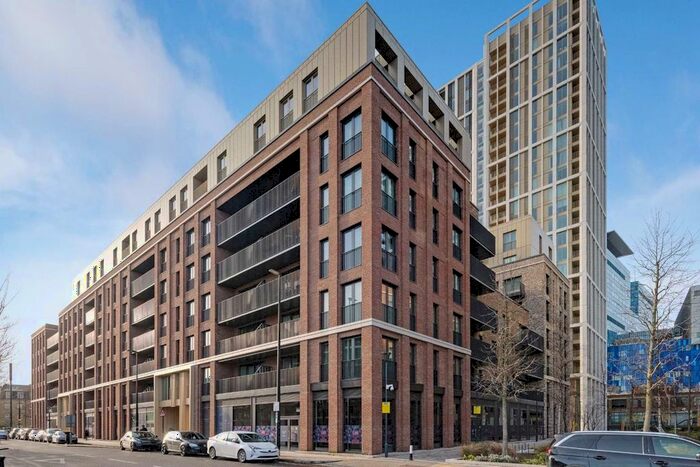 Studio To Rent In Cendal Crescent, London, E1