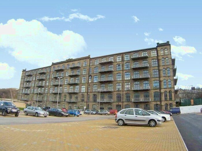2 Bedroom Apartment To Rent In Titanic Mills, Low Westwood Lane