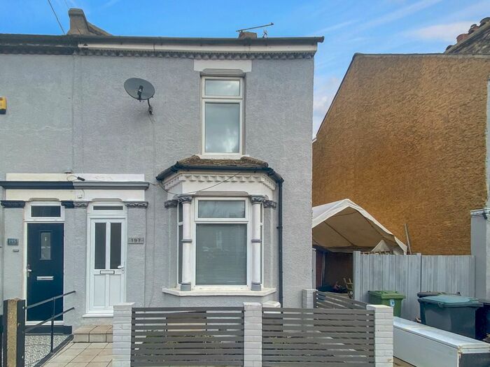 3 Bedroom Semi-Detached House To Rent In Vale Road, Northfleet, Gravesend, Kent, DA11