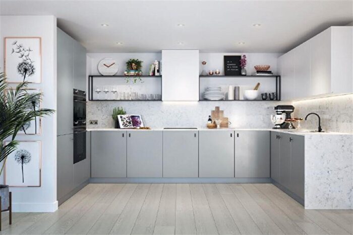 1 Bedroom Apartment To Rent In Willowbrook House, Coster Avenue, N4