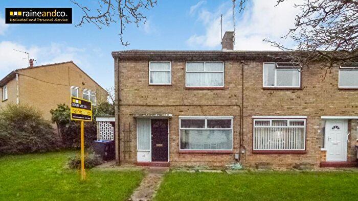 3 Bedroom End Of Terrace House For Sale In Spring Glen, Hatfield, AL10