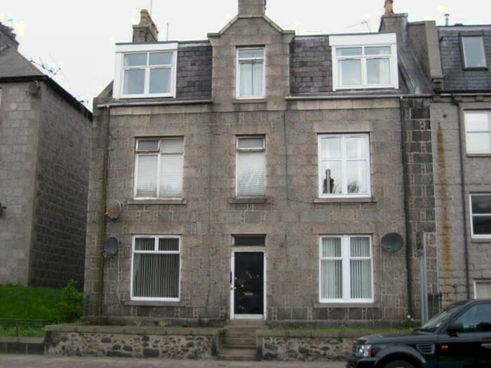 1 Bedroom Flat To Rent In Holburn Street, First Floor Left, AB10