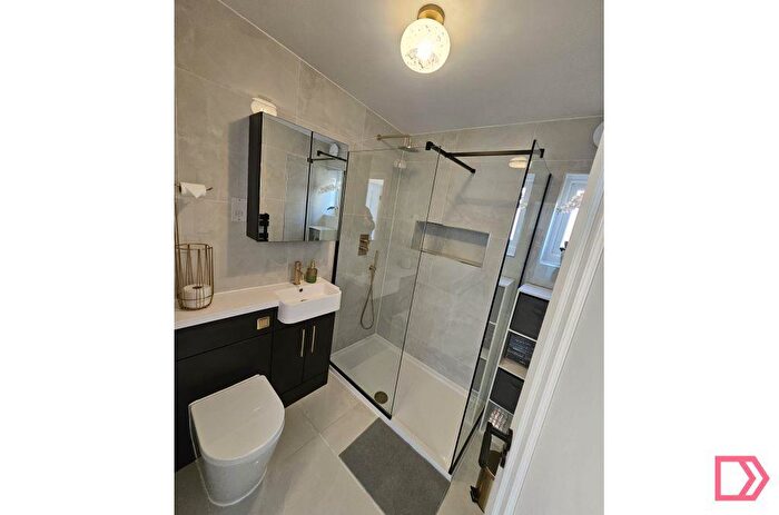 3 Bedroom Detached House To Rent In Appleshaw Close, Gravesend, Kent, DA11