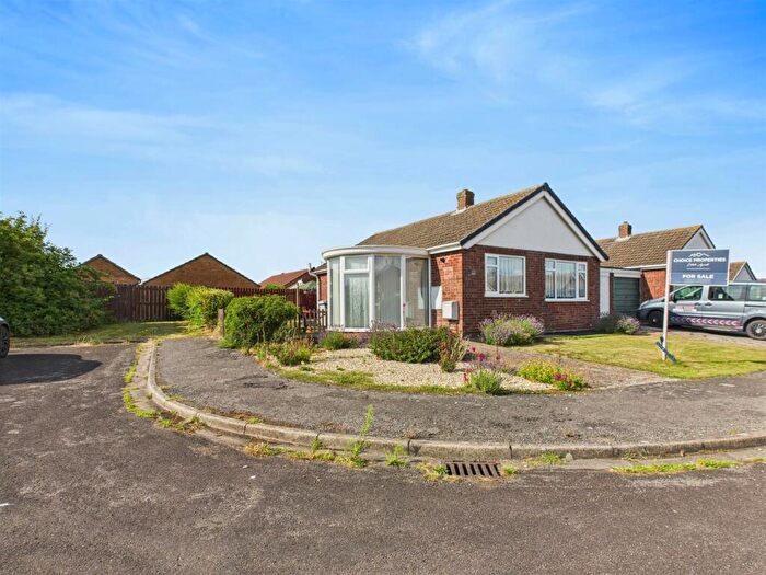 2 Bedroom Detached Bungalow For Sale In Staveley Road, Alford, LN13