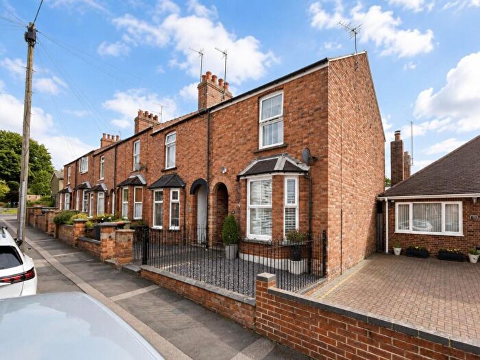 3 Bedroom House For Sale In Thompson Street, New Bradwell, Milton Keynes, MK13