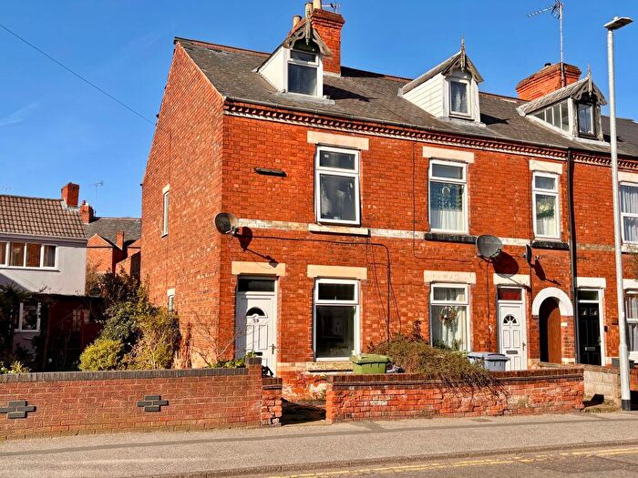 3 Bedroom End Of Terrace House For Sale In Eastgate, Worksop, Nottinghamshire, S80