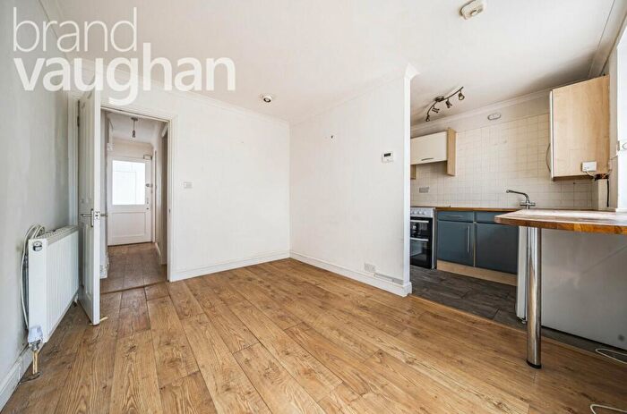 1 Bedroom Flat To Rent In Mayo Road, Brighton, East Sussex, BN2