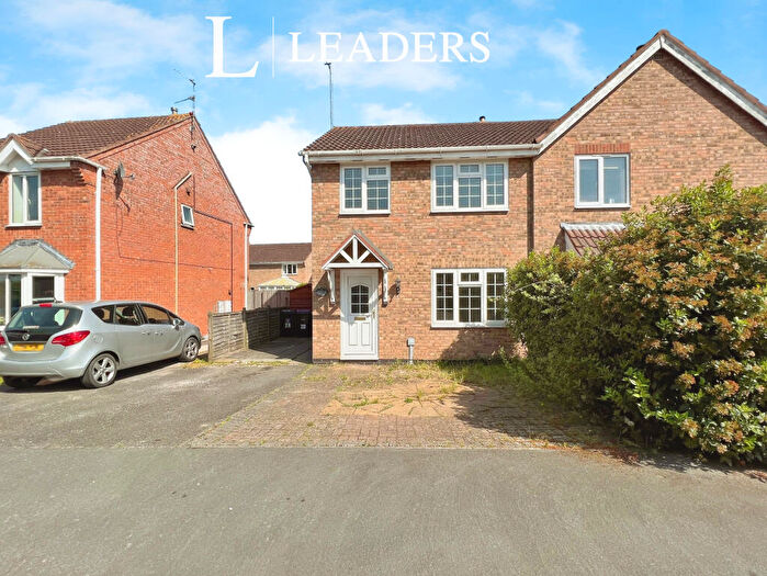 3 Bedroom Semi-Detached House To Rent In Foxley Court, Bourne, PE10