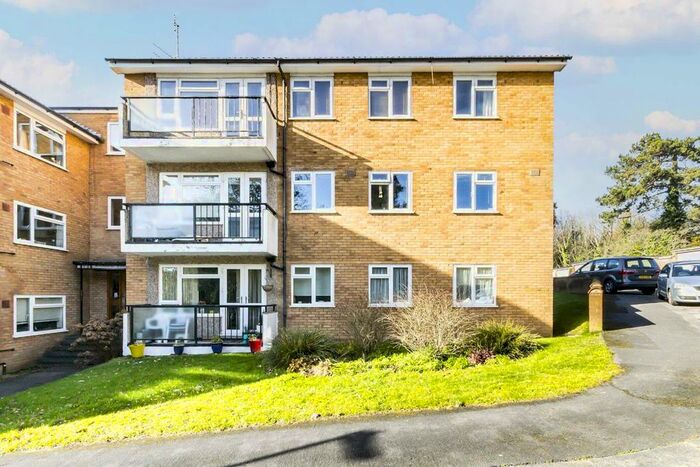 3 Bedroom Flat To Rent In Gooden Court, Harrow-On-The-Hill, Harrow HA1
