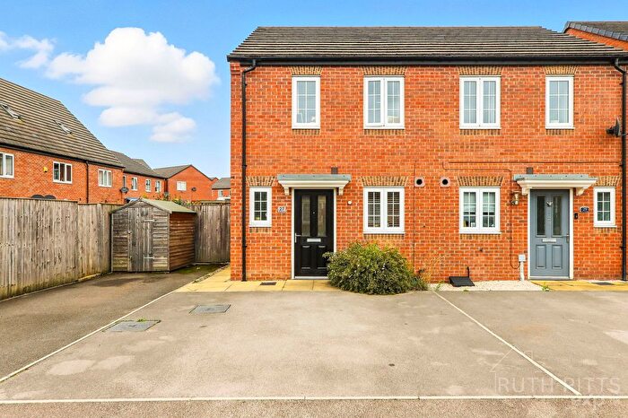2 Bedroom Semi-Detached House For Sale In Silkstone Road, Featherstone, WF7