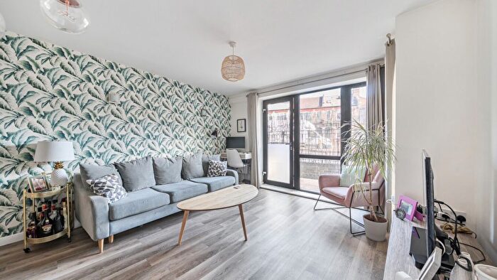 1 Bedroom Flat For Sale In Hurley Court, Mitcham Road, Tooting, SW17