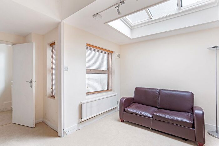 1 Bedroom Flat To Rent In Notting Hill Gate, W2