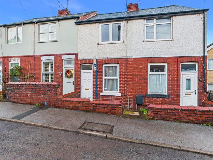 2 Bedroom Terraced House For Sale In Harvey Clough Road, Sheffield, S8