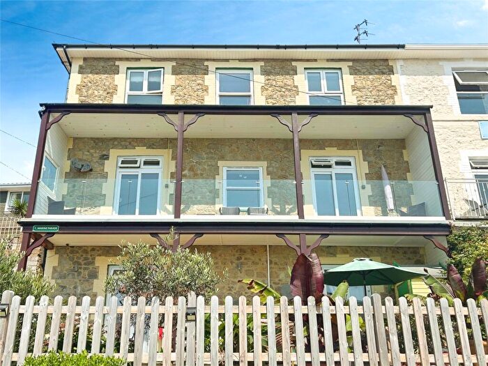 2 Bedroom Apartment For Sale In Marine Parade, Ventnor, Isle Of Wight, PO38