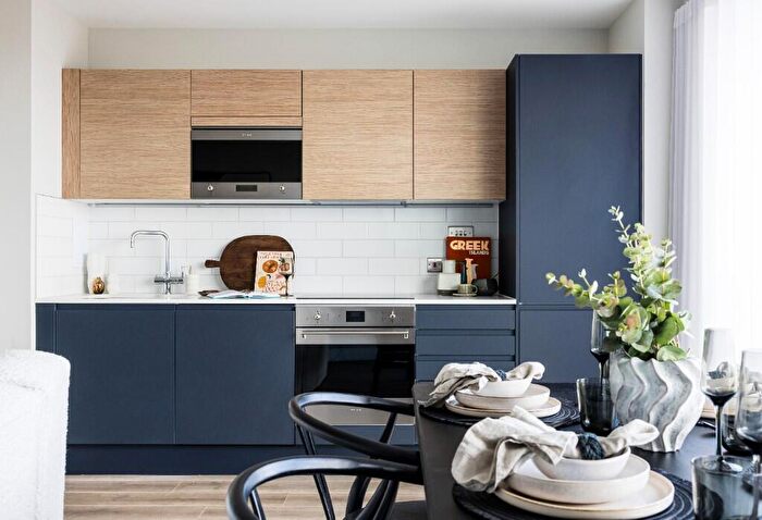 1 Bedroom Apartment For Sale In Grinstead Road, Deptford, SE8